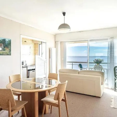Escoublac Beachfront: Seaview With Terrace Apartment La Baule-Escoublac