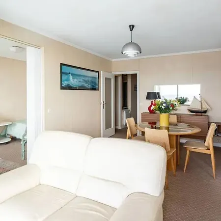Apartment Escoublac Beachfront: Seaview With Terrace *