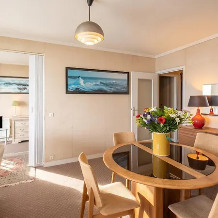 Avec Vue Sur La à 62 M² équipé *