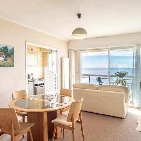 Appartement Avec Vue Sur La A 62 M² Equipe
